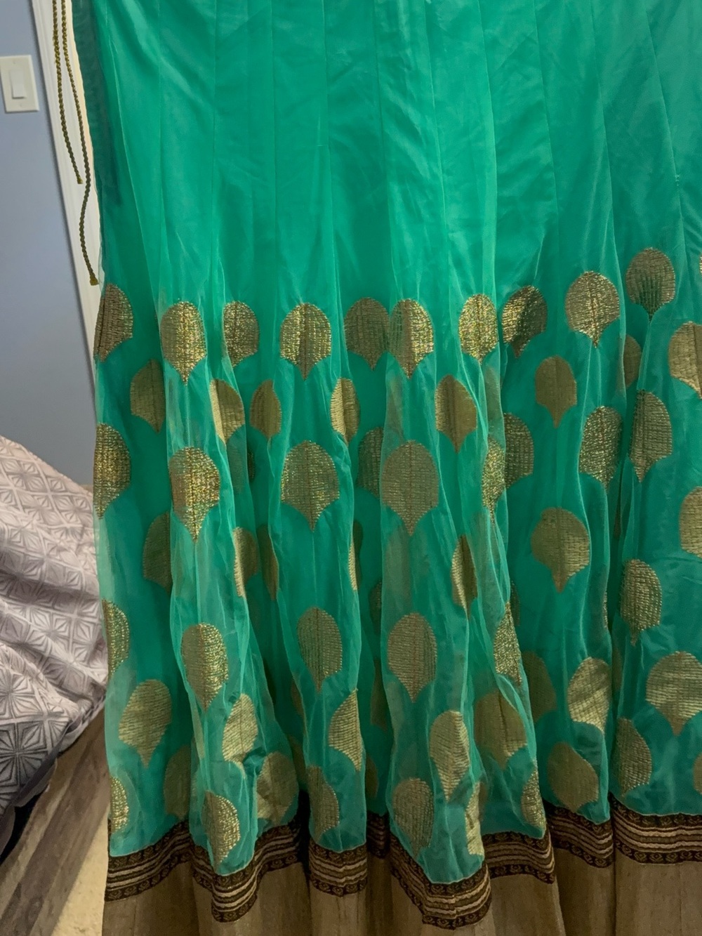 Elegant Green Skirt with Gold chaniya choli